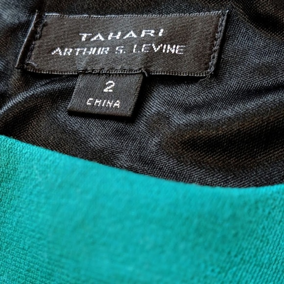 Tahari ASL Shift Dress with Circle Pockets - Picture 3 of 3